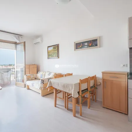 Playa Grande Immobiliare Pacella Apartment